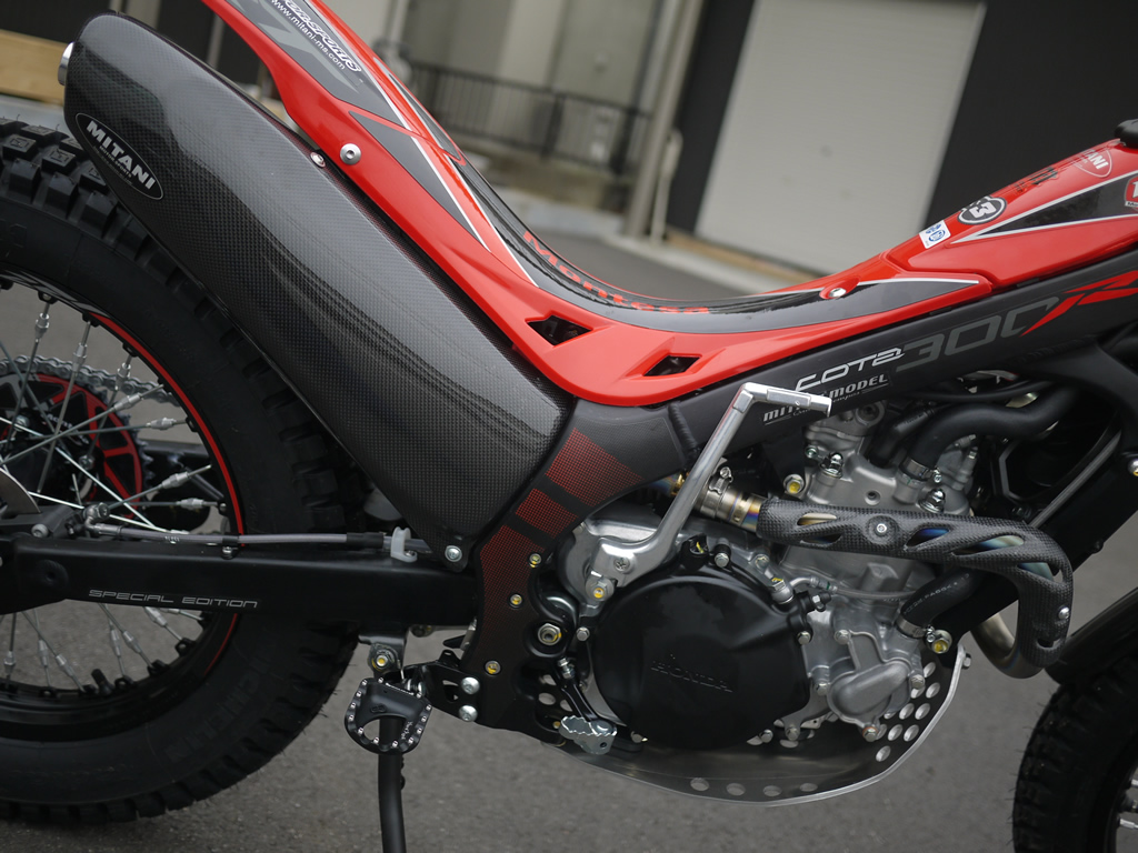 COTA300RR RTL300Rチタンエキゾーストキット – MITANIモータースポーツ