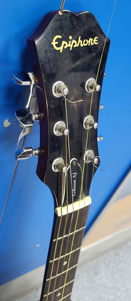 Gibson Epiphone AJ-10 Acoustic Guitar - Tan | Cash Generator