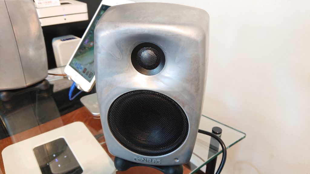 横浜店】GENELEC G-Two。良い意味で大きさに全く見合わない、素直な