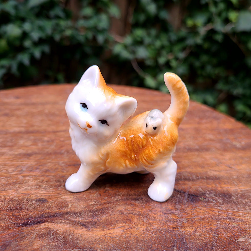 猫の置物 422 Amazon.co.jp: 皿を捧げるネコ ねこ 猫ちゃん キー収納