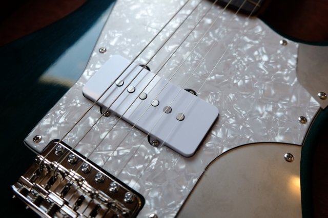 ワンマスター化カスタマイズ – Astronauts Guitars