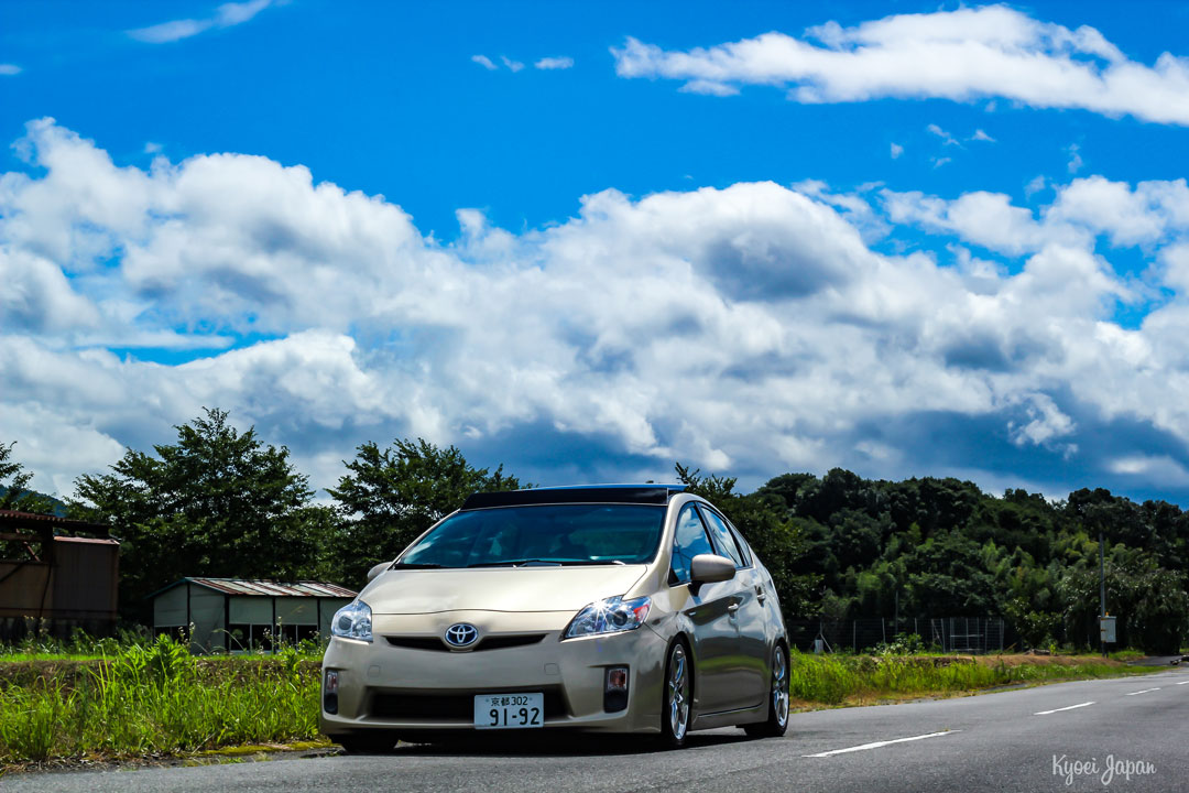 ZVW30 プリウス 並行輸入車に乗ってみました！ - KYOEI-JAPAN｜共栄