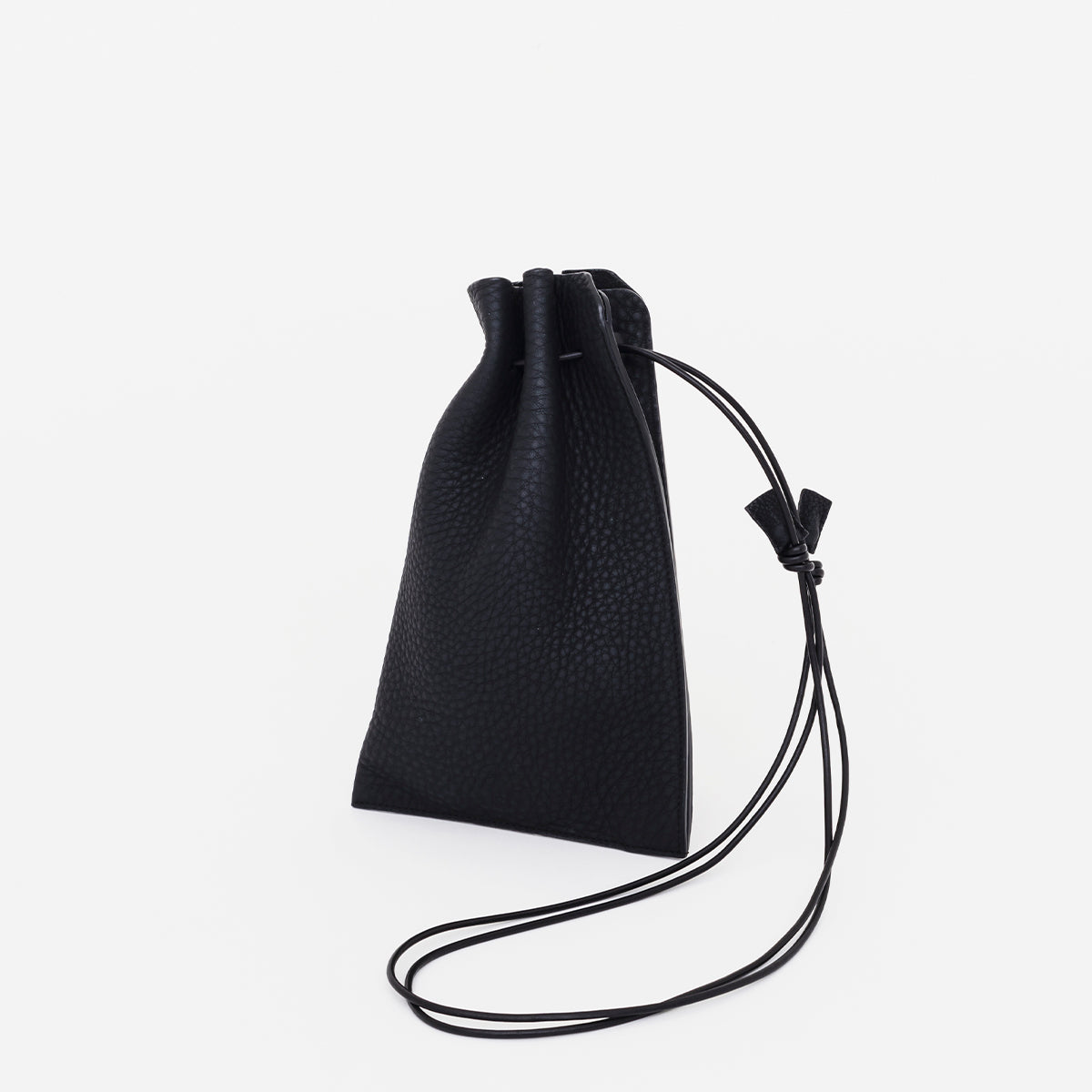 HERRIE KINCHAKU POUCH - PM / DIPLO SKY｜シュリンクレザーの巾着