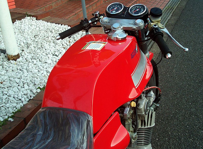 秀逸なる、世界のクラシックバイクが集結する 日本唯一の専門店！！