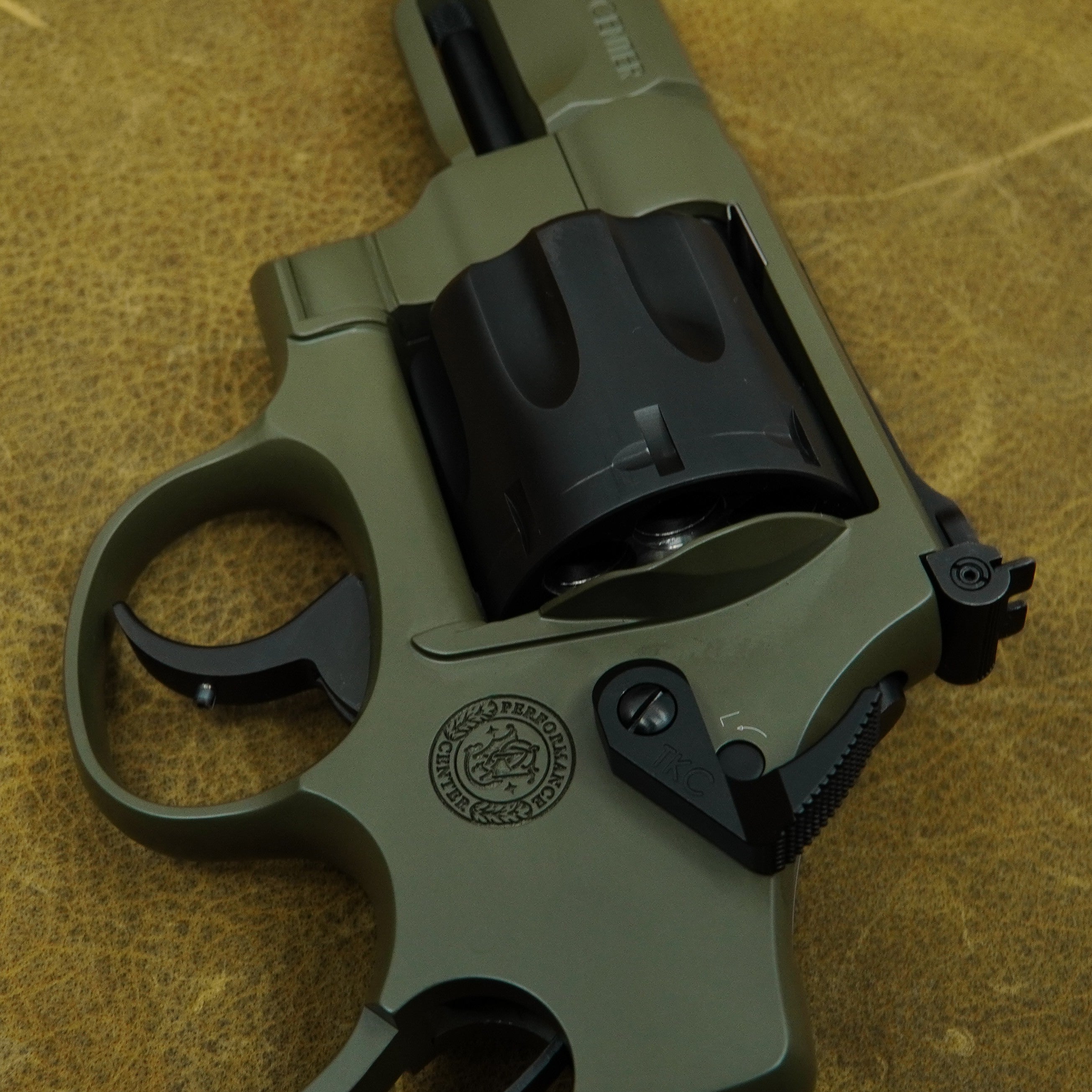 Buy Smith & Wesson Model 327 TRR8 MOSS Masterline Revolver | TK