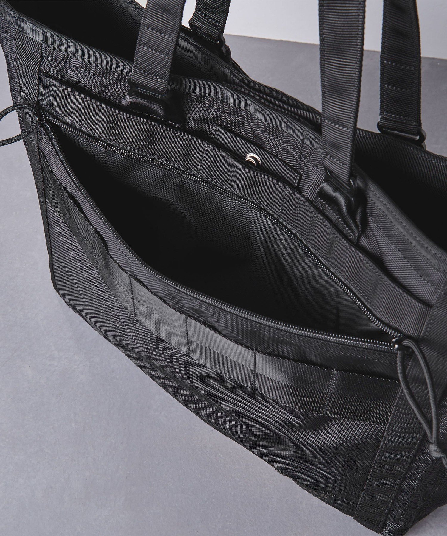 UNITED ARROWS別注 BRIEFING PC TOTE ダークグレー 楽天市場】UNITED ARROWS 【別注】BRIEFING(ブリーフィング) PC TOTE