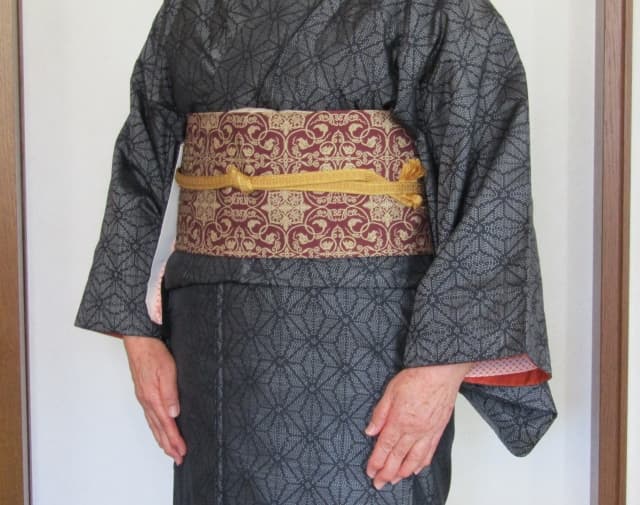 村山大島紬（東京都 武蔵村山市 ）- シリーズ「くらしの10点ーじてんー