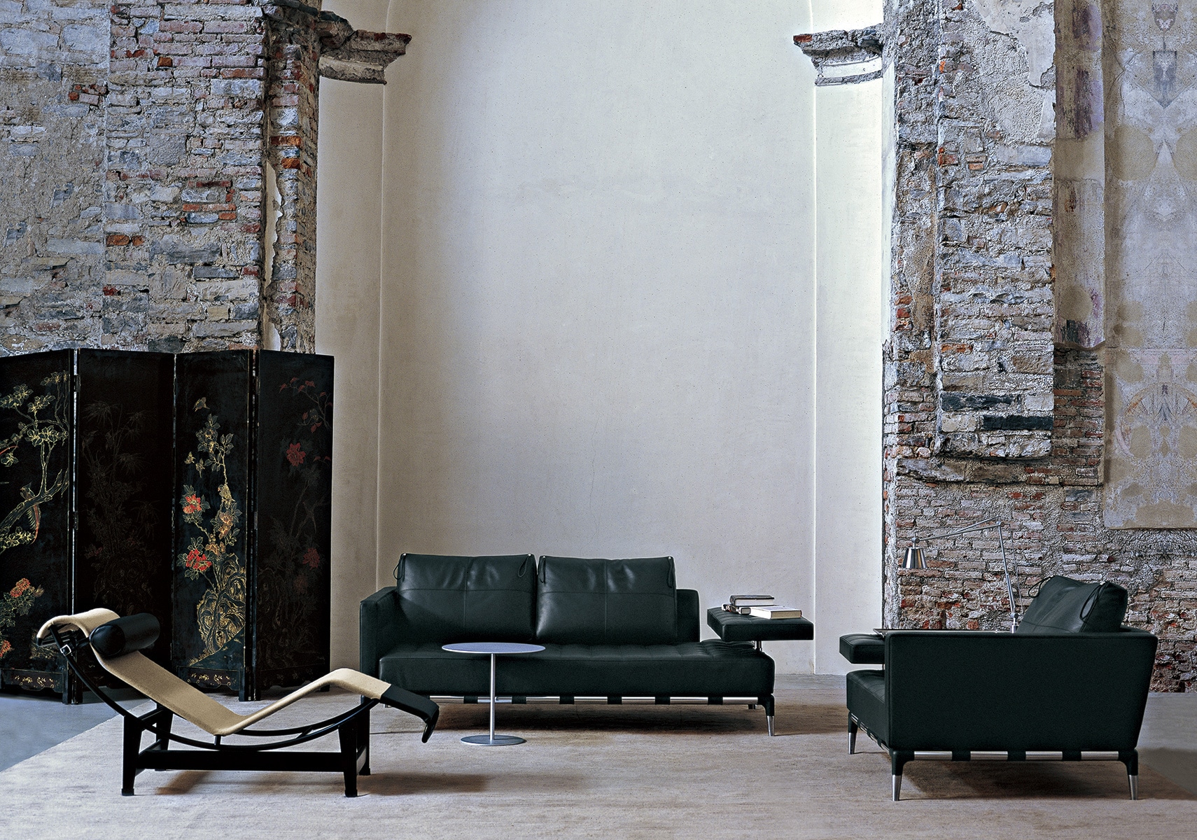 Cassina（カッシーナ）241-32 PRIVE 2人掛ワイド 黒革（13X606