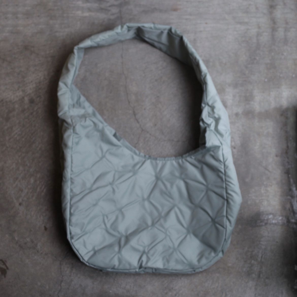ryaw - 【残りわずか】All Leaf Vein Bag(NYLON) | ACRMTSM ONLINE STORE