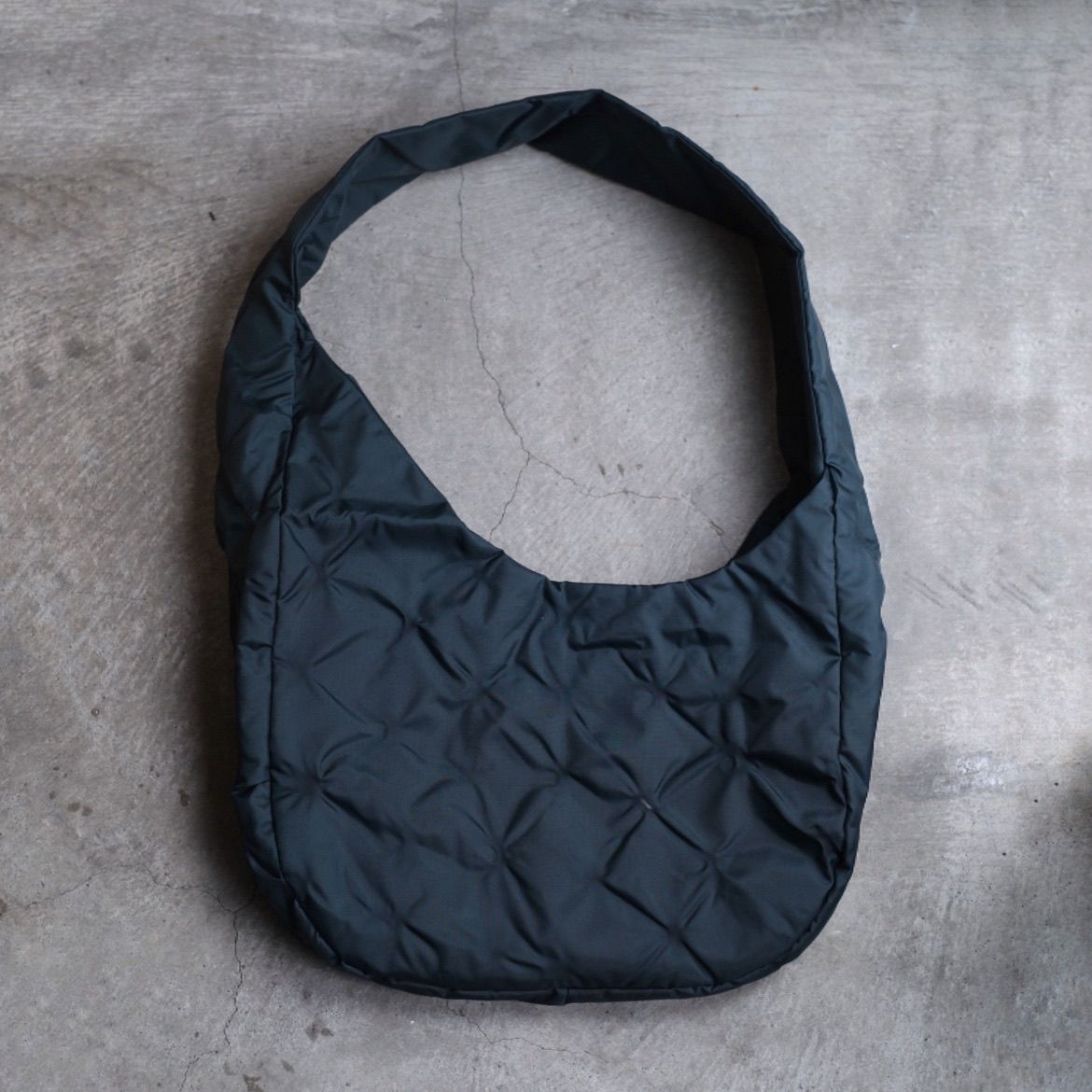 ryaw - 【残りわずか】All Leaf Vein Bag(NYLON) | ACRMTSM ONLINE STORE