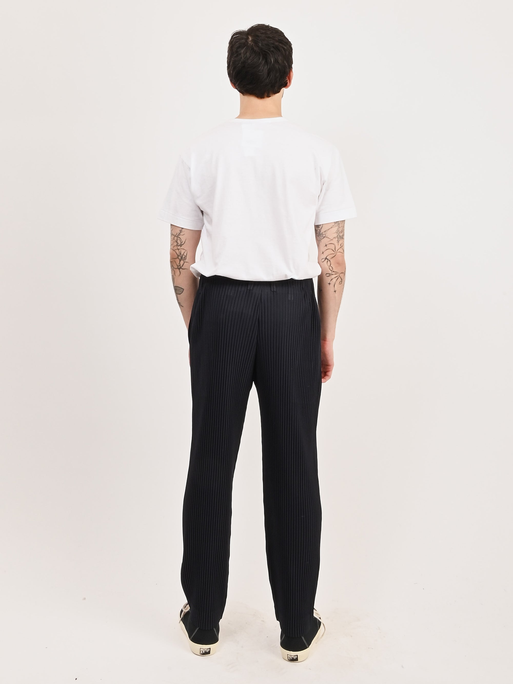 Homme Plisse Issey Miyake - Navy Basics Pants – Frances May