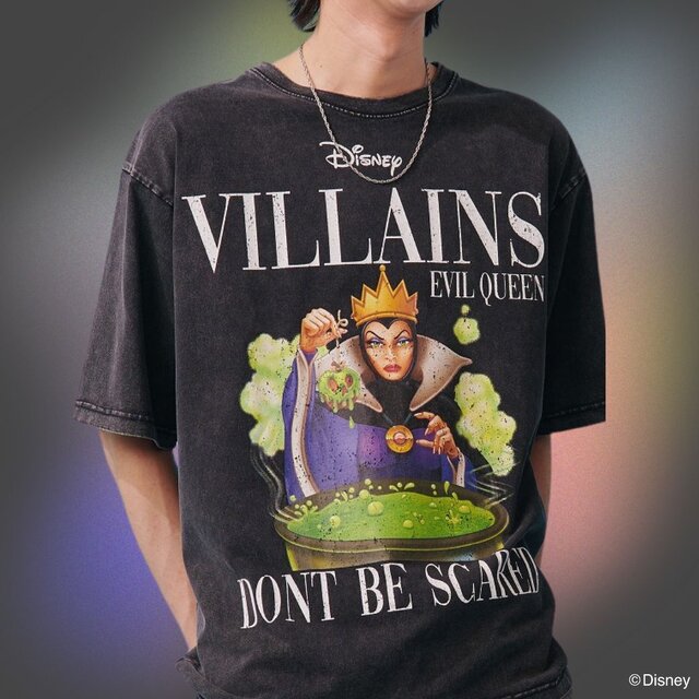 マレフィセントやアースラなど、ディズニー「ヴィランズ」モチーフのT