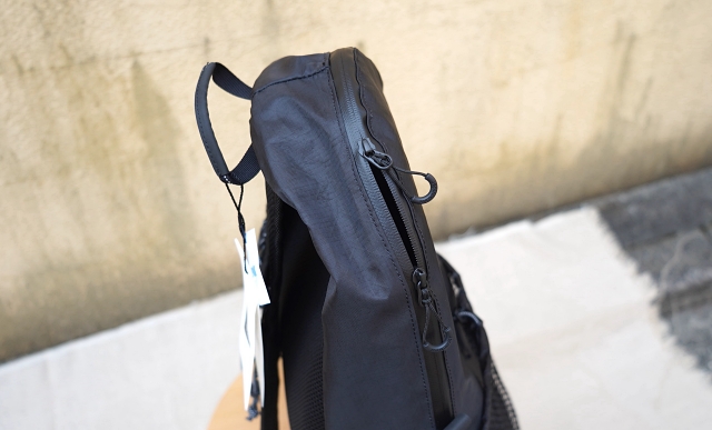 and wander アンドワンダー ECOPAK 20L daypack ＜ブラック＞ 商品詳細