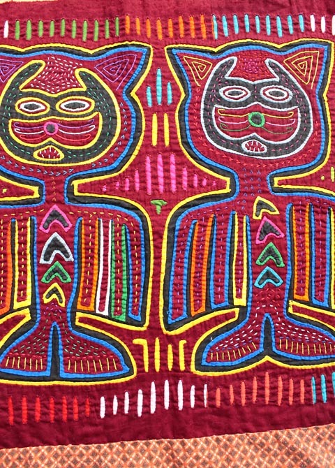 モラ刺繍パッチワークキルトの刺繍絵