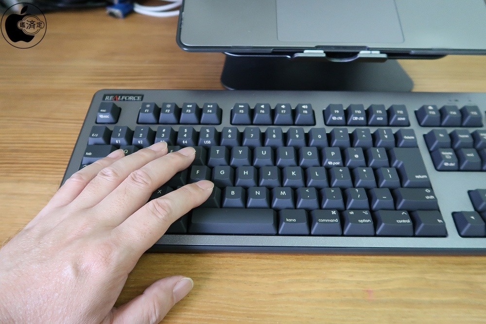 東プレの静⾳フルサイズキーボード「REALFORCE R3キーボード for Mac