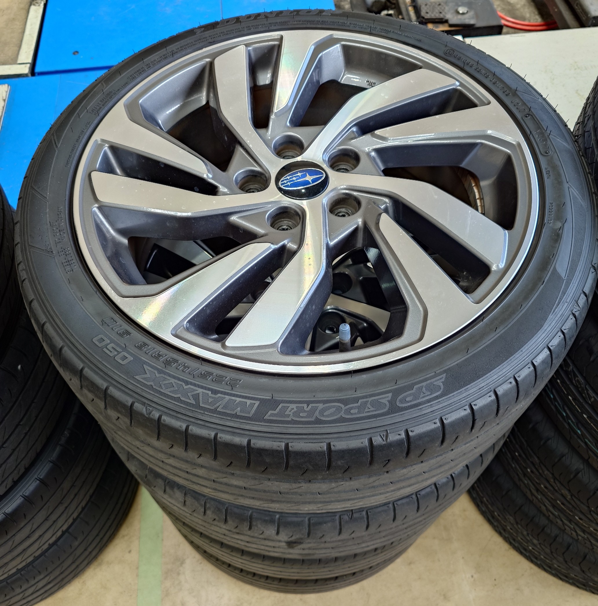 スバル レヴォーグ タイヤ交換 POTENZA（ポテンザ）RE004アドレナリン
