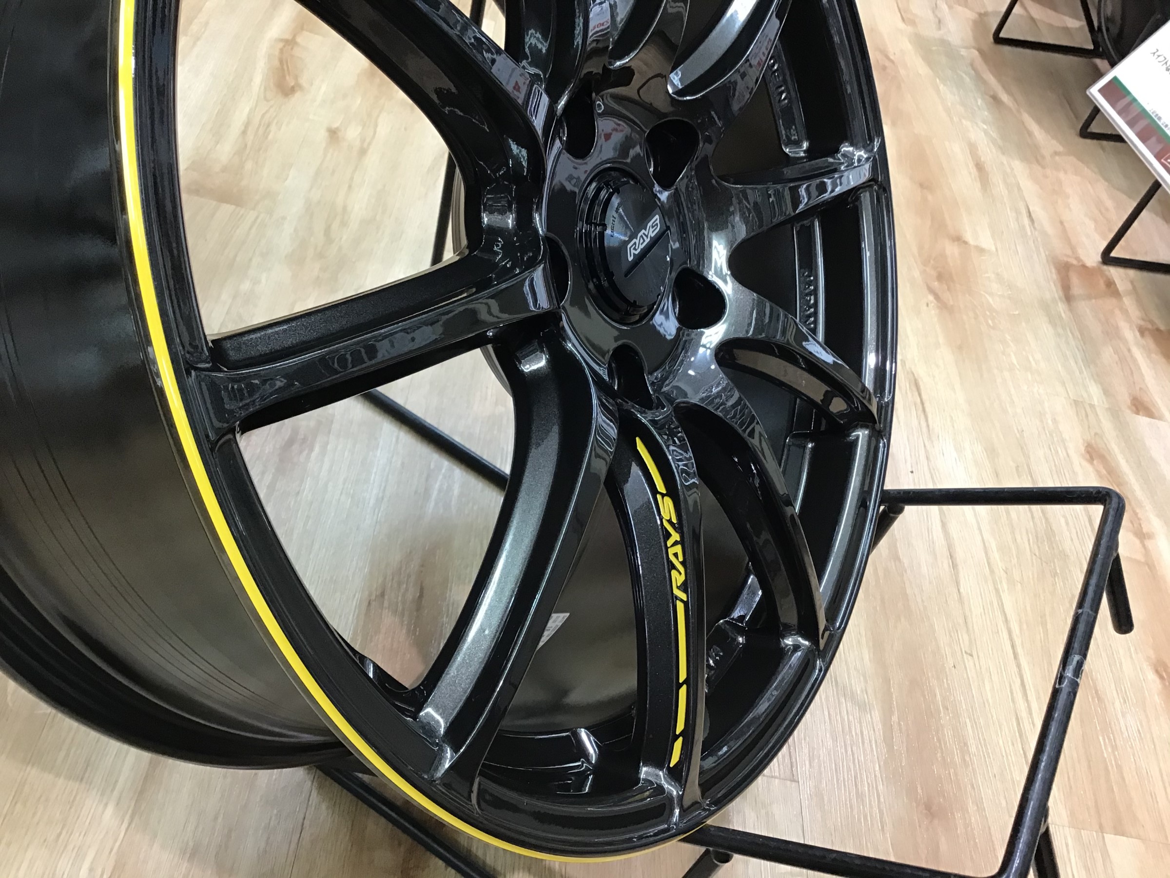 RAYS グラムライツ 57Transcend UNLimit Edition 紹介 | 店舗おススメ