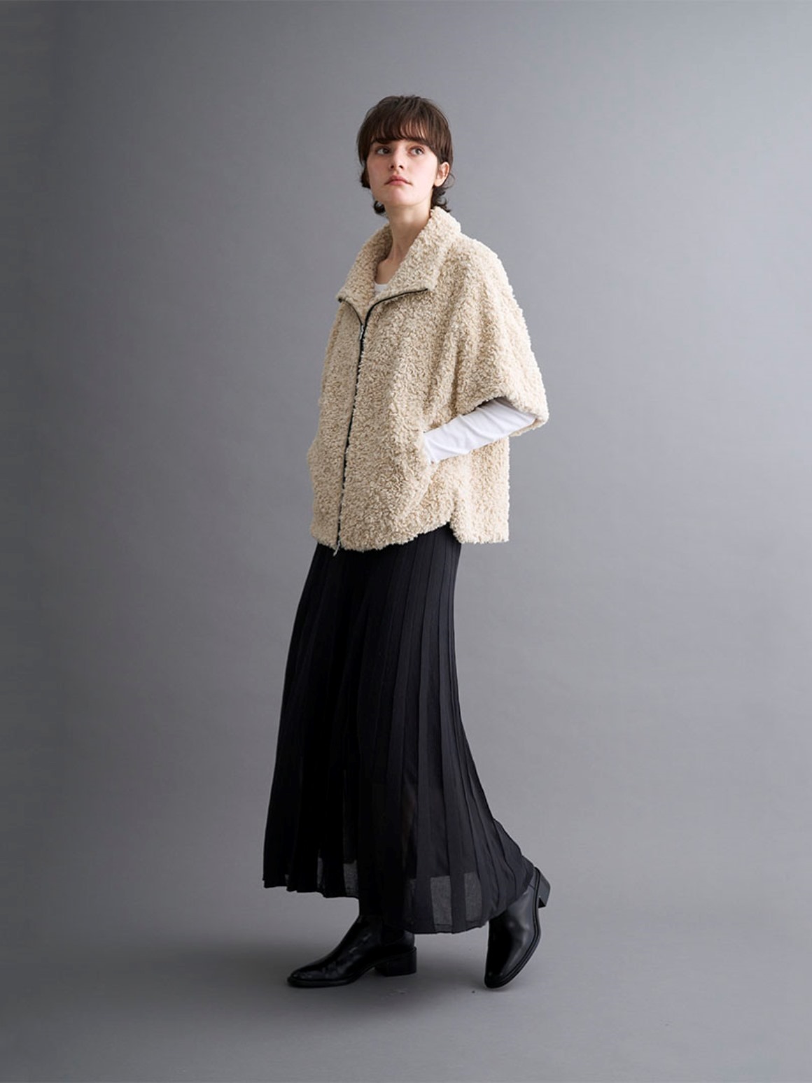 Millie】Poodle boa poncho｜スリードッツ オフィシャルオンラインショップ