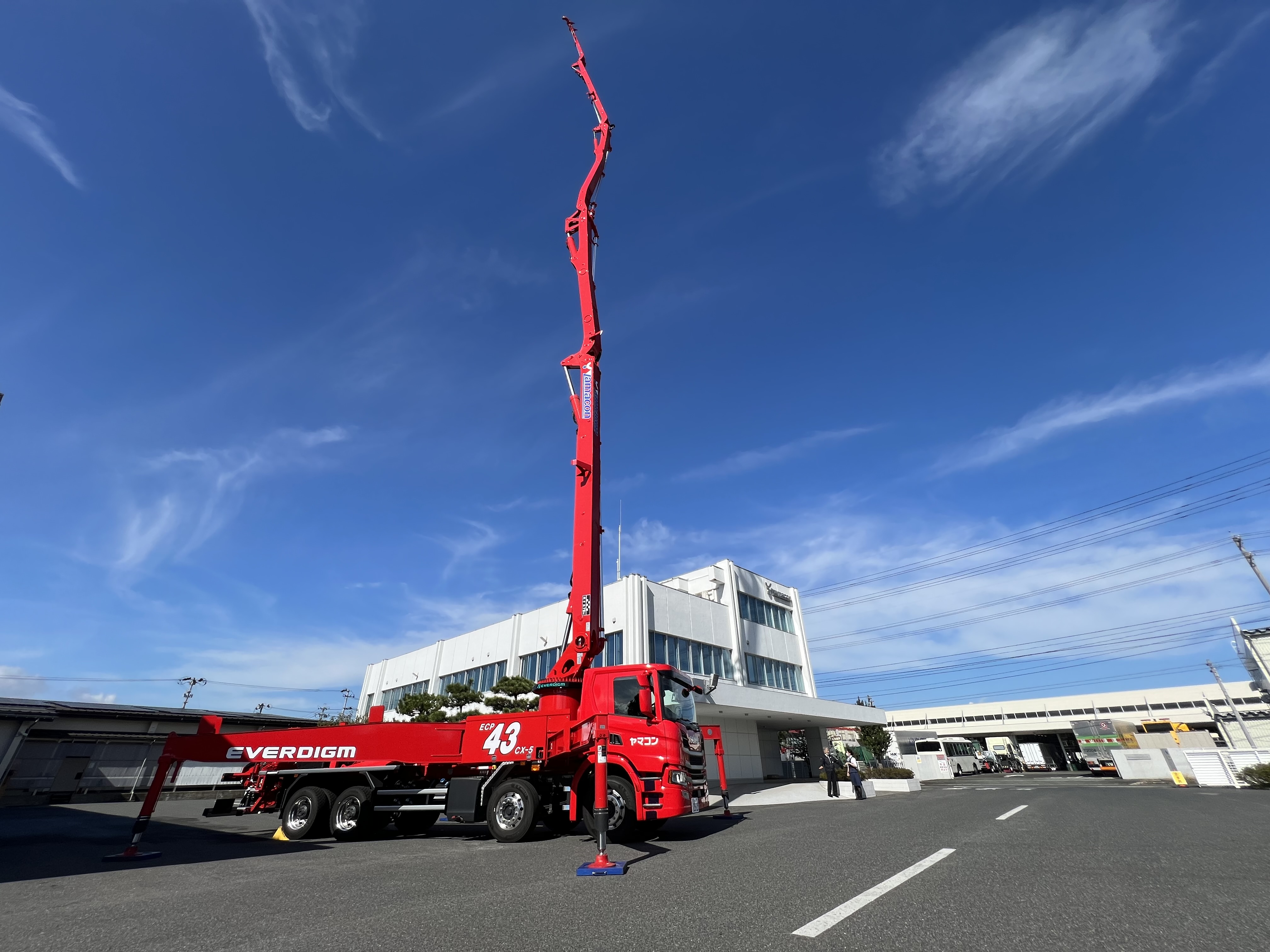 エヴァダイム「ECP43CX-5」43mコンクリートポンプ車が仙台支店の石巻に