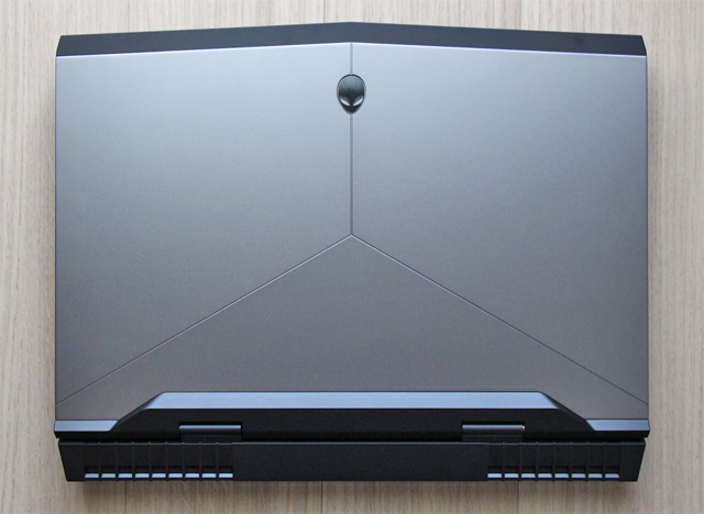 Dell ALIENWARE 17（R4）レビュー 第6、7世代のCore i7を搭載する17.3