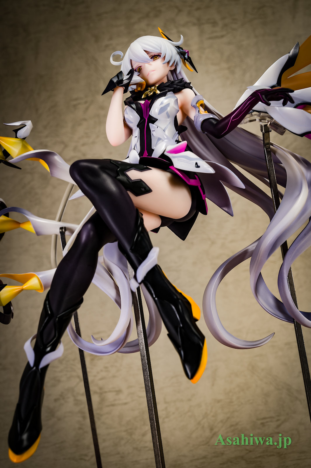 アルター 空の律者 キアナ 崩壊3rd よつばとフィギュアレビュー