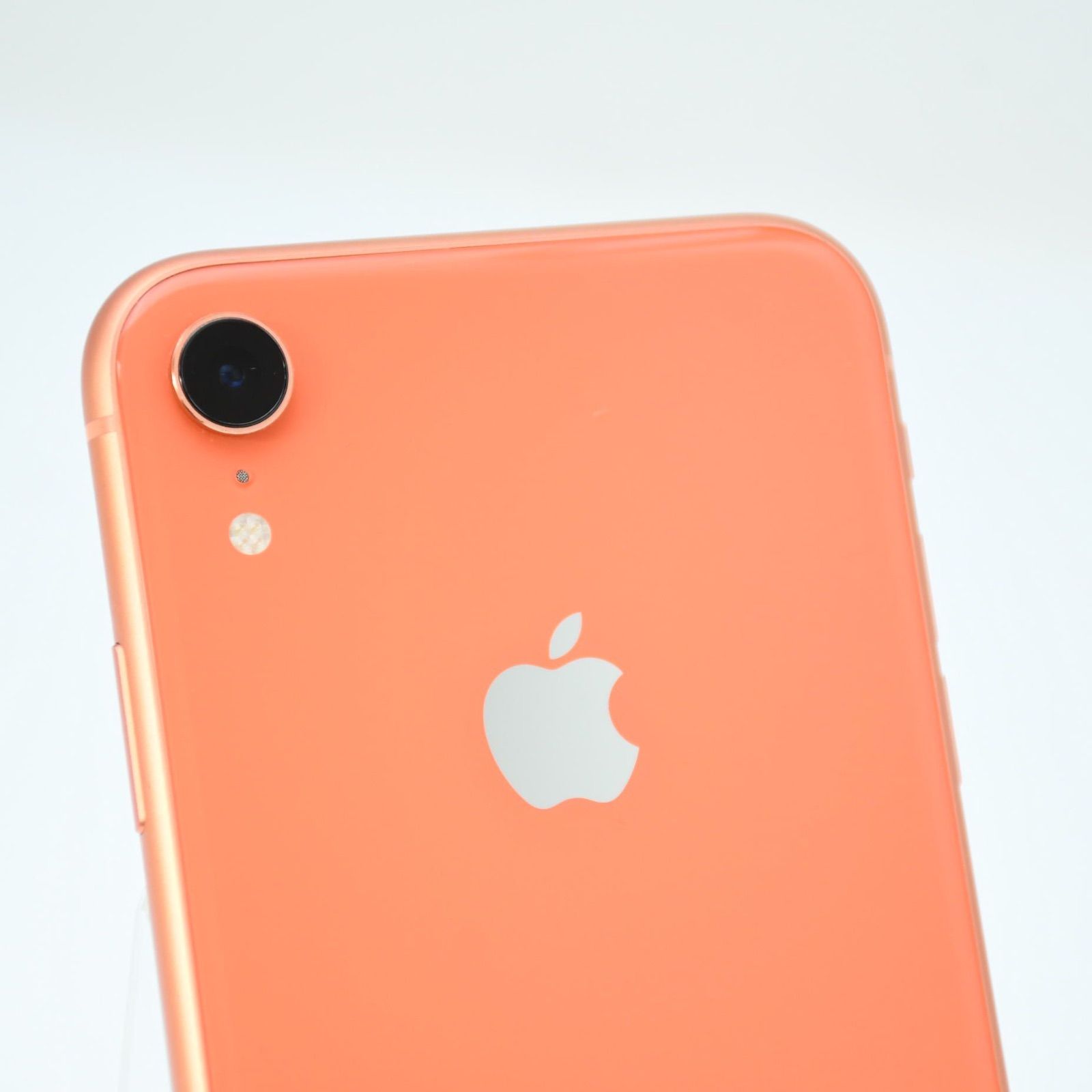 美品＊純正バッテリー83％】docomo SIMフリー iPhone XR 64GB コーラル