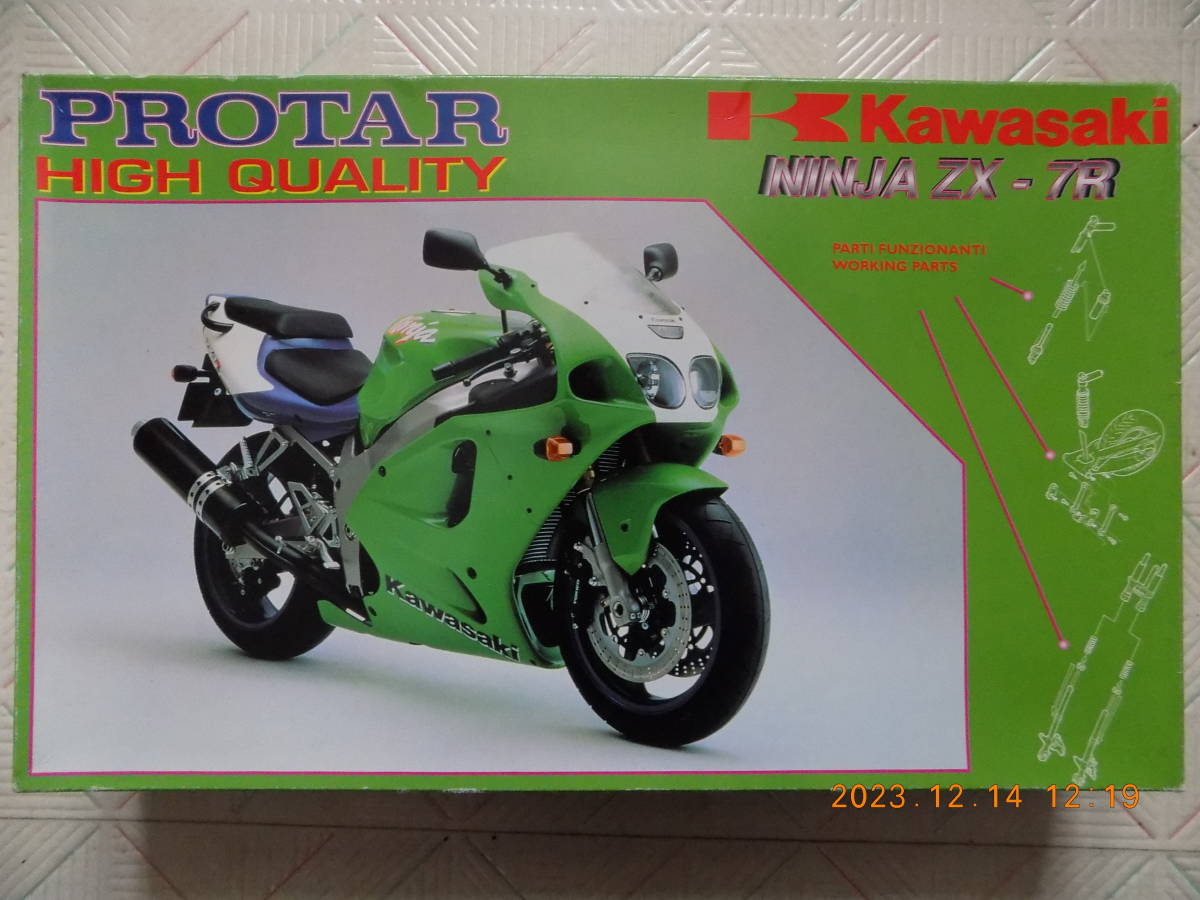 Yahoo!オークション - Kawasaki NINJA ZX-7R (PROTAR HIGH QUALITY SCA