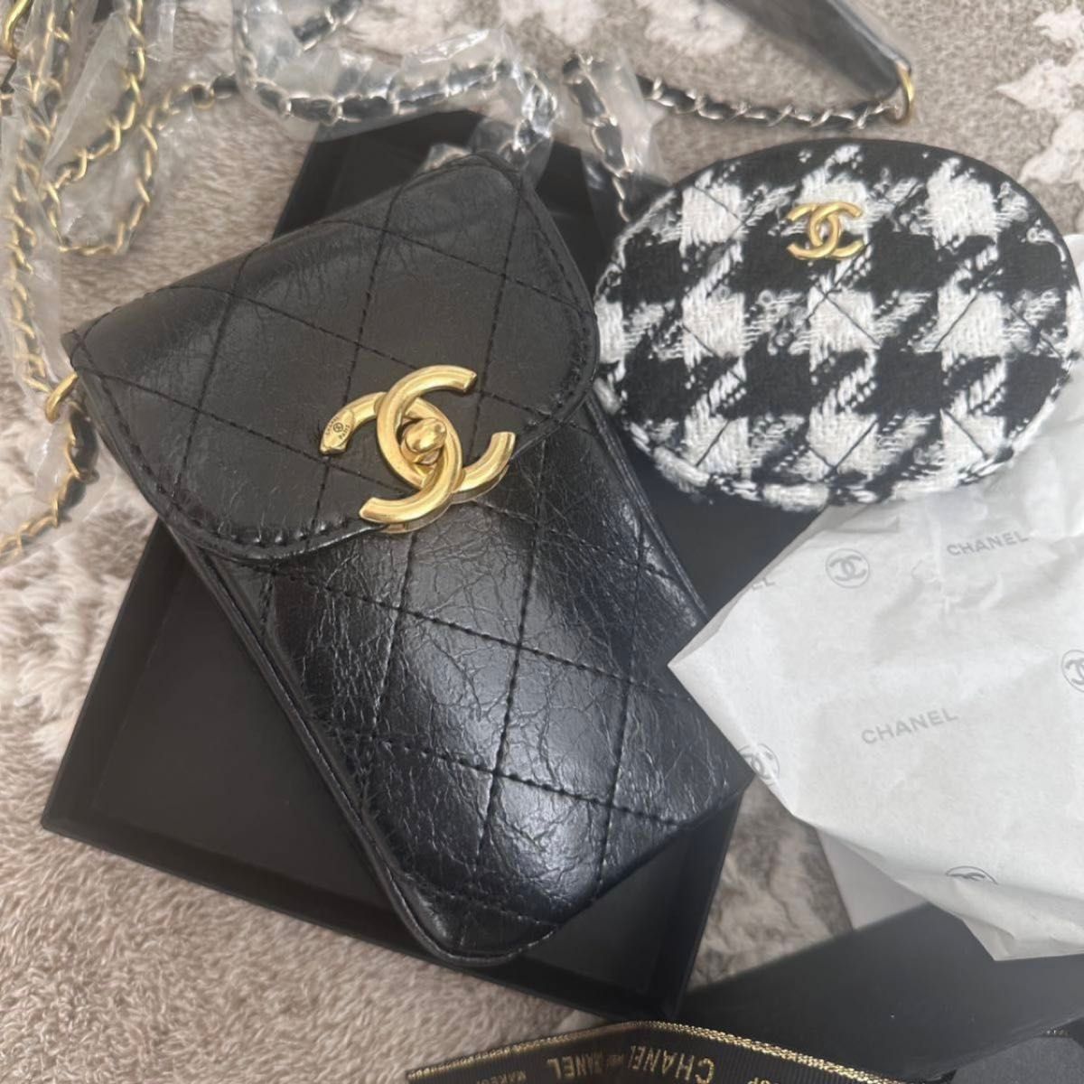 シャネル CHANEL ノベルティ スマホポーチ ミニバッグ コインケース