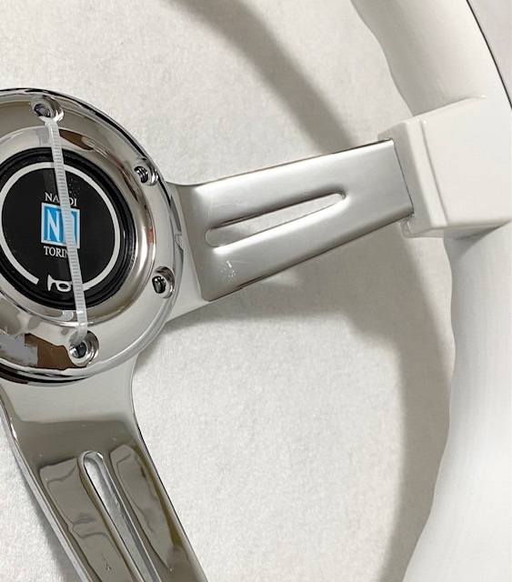 新品 社外 ナルディ NARDIステアリング 白 ハンドル ディープコーン