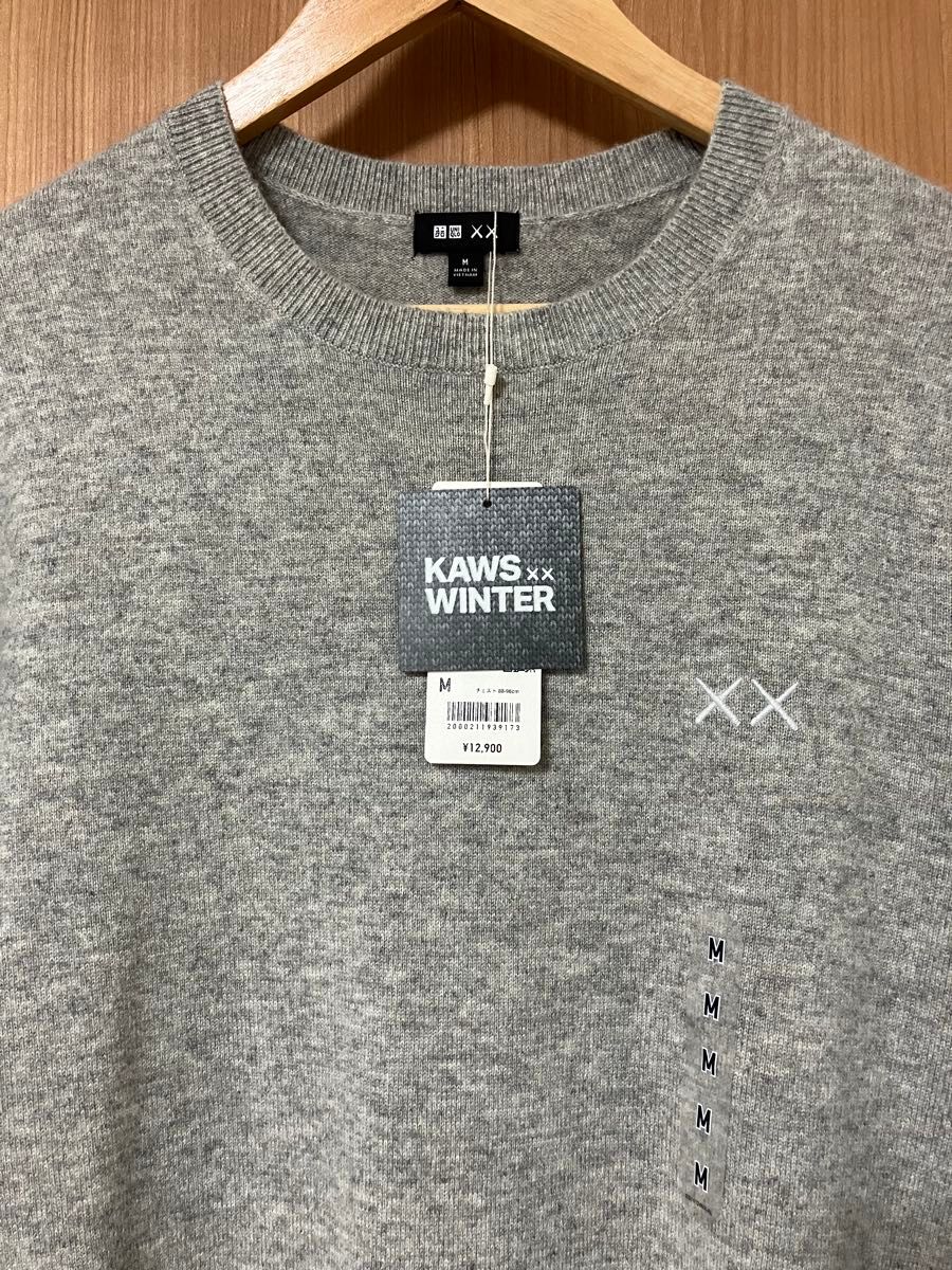 新品 未使用 UNIQLO KAWS WINTER カシミヤクルーネックセーター