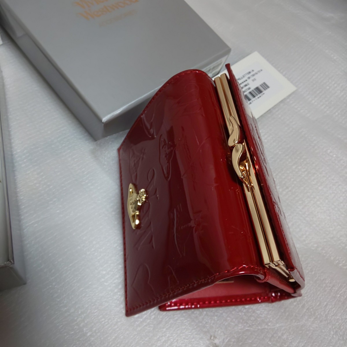 ヴィヴィアン ウエストウッド Vivienne Westwood 3つ折り財布 エナメル