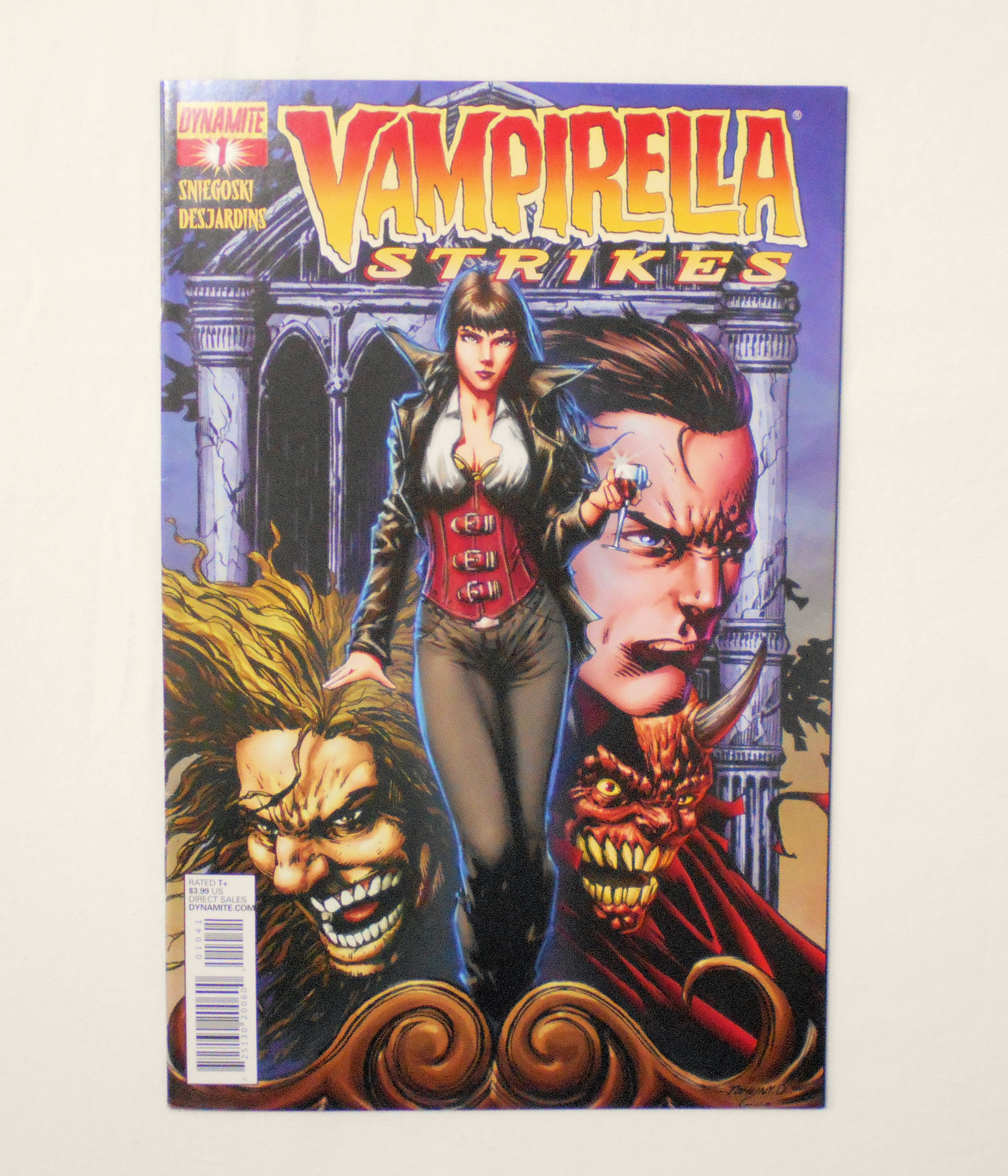 VAMPIRELLA バンピレラ/ヴァンピレラ | LINUS' BLANKET COMIC SHOP