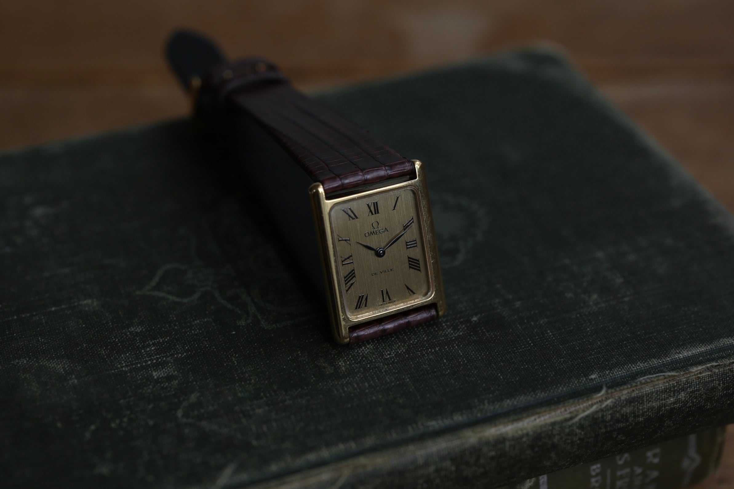 OMEGA】1973年製 デヴィル H型レクタンギュラー ローマンインデックス