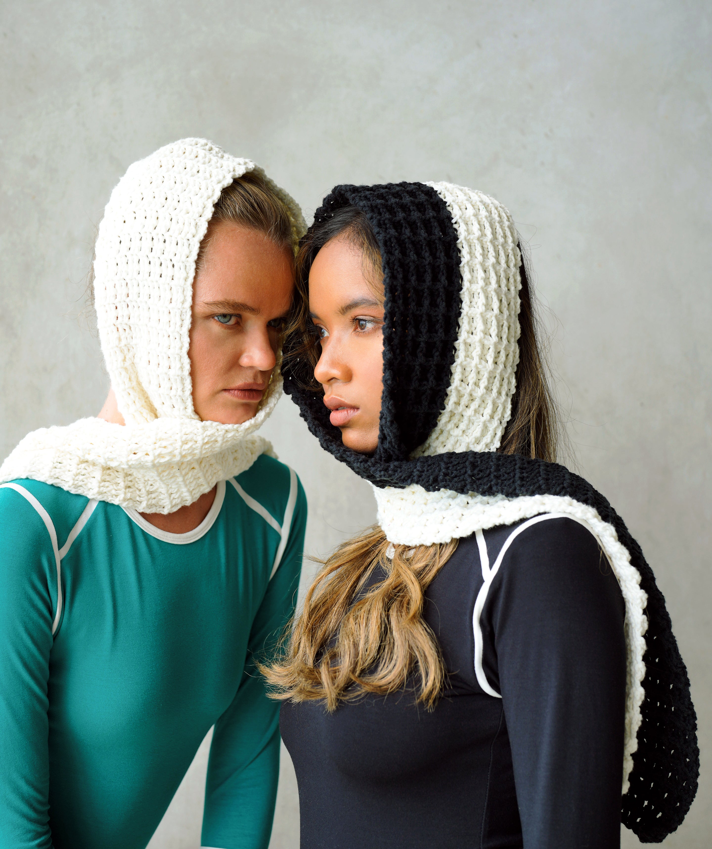 WAFFLE Crochet Scarf in Black & Off White – BrunnaCo