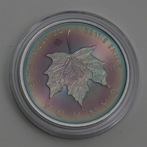 銀貨 トーンドシルバーコイン カナダメイプルリーフ1オンス Gump作