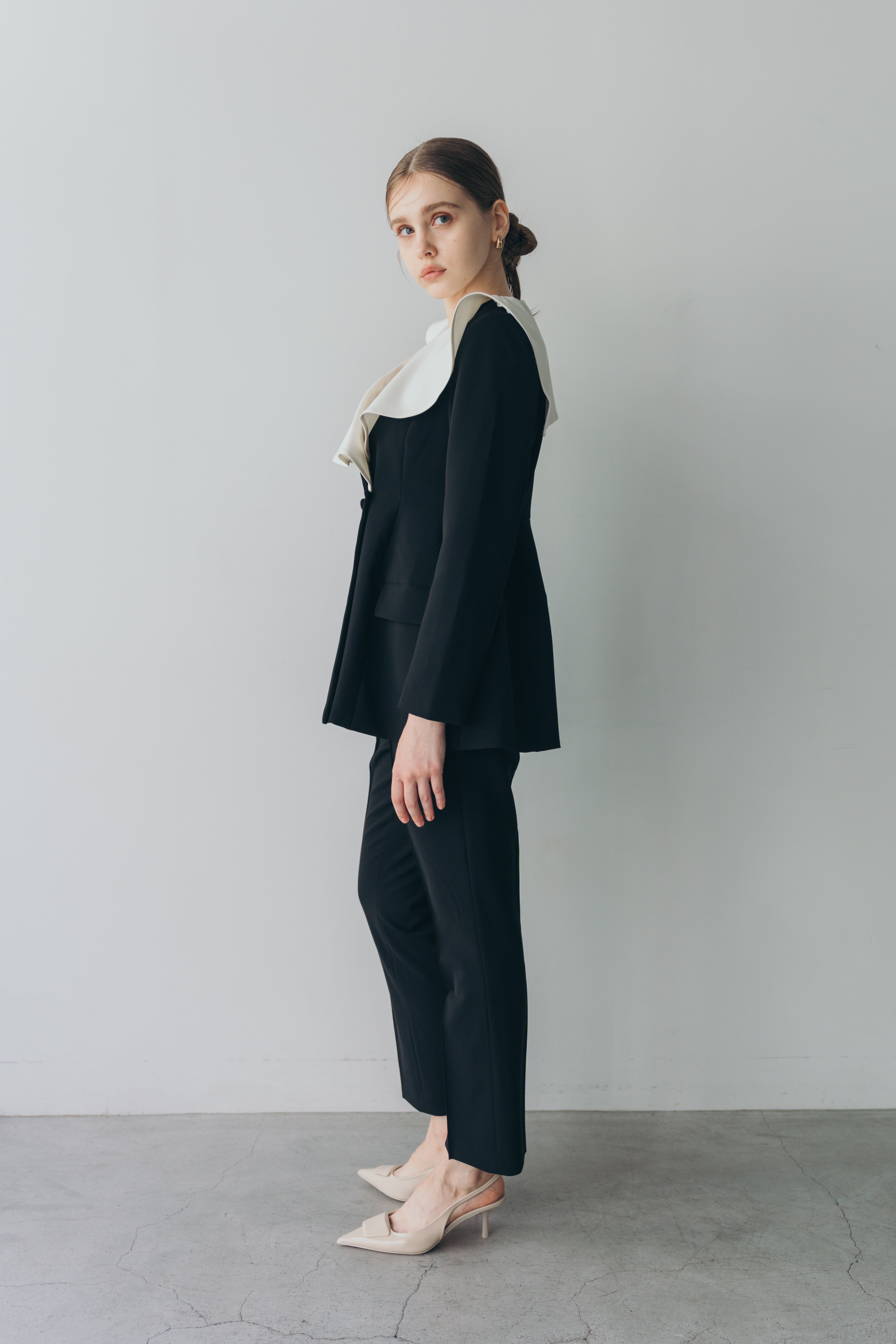 Ruffle 2way Peplum Jacket -Black – CARLA