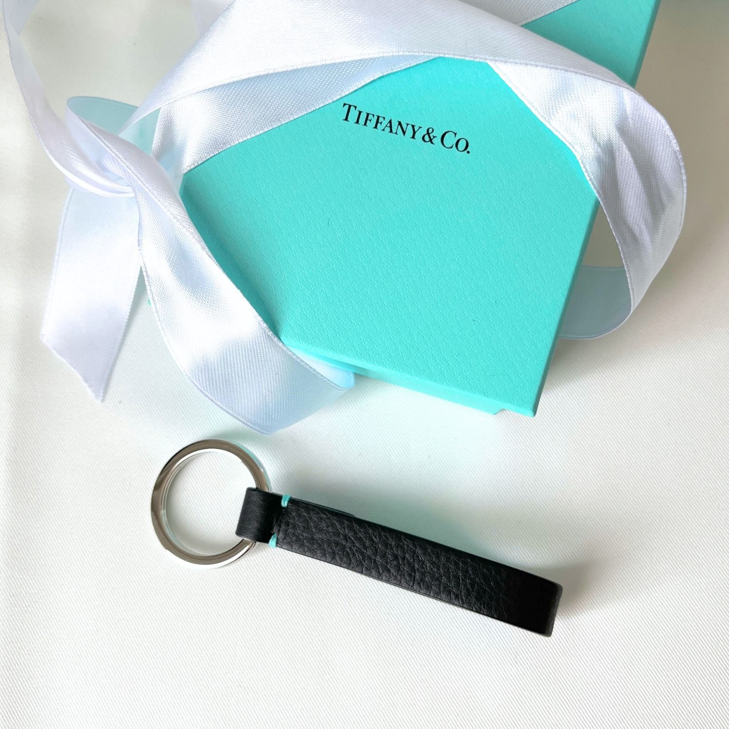 TIFFANY ティファニー レザー スナップループ キーチェーン (Tiffany