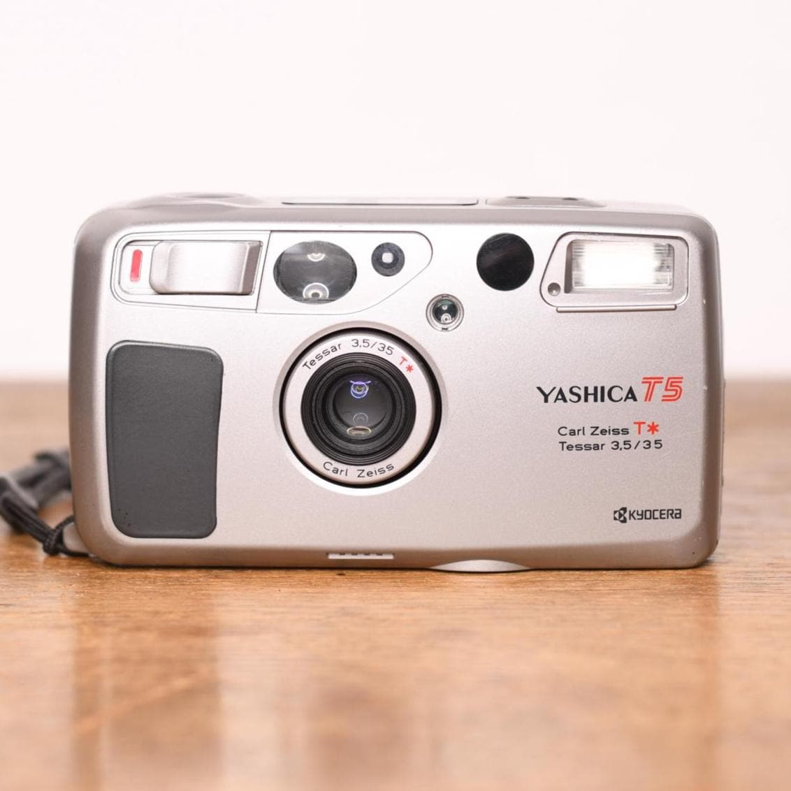 Yashica T5 - Kyocera Slim T - Point and Shoot - Analog Camera