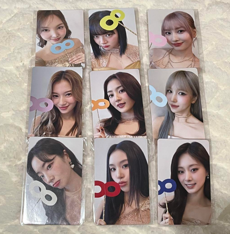 TWICE ONCE JAPAN 8th ANNIVERSARY POPUP STORE ∞ POB PHOTOCARD