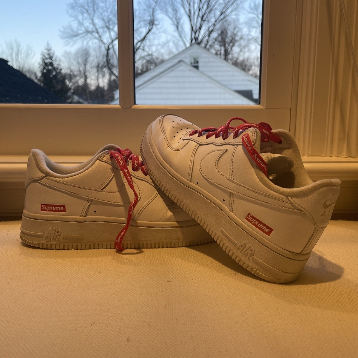 Size 4 - Nike Air Force 1 x Supreme Low Box Logo - White
