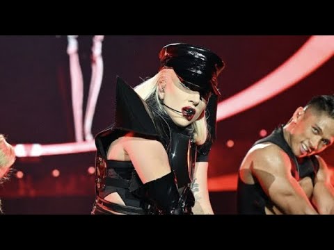 911 - Lady Gaga (Live in Tokyo, Japan) - YouTube