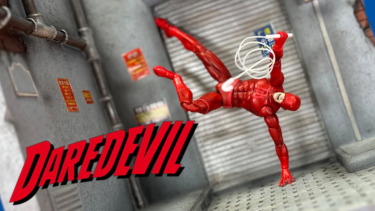 THIS IS THE FIGURE WE HAVE WAITED FOR! Mafex Daredevil Comic