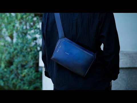 カジュアルすぎないボディバッグ。大人なボディバッグが登場！ - YouTube