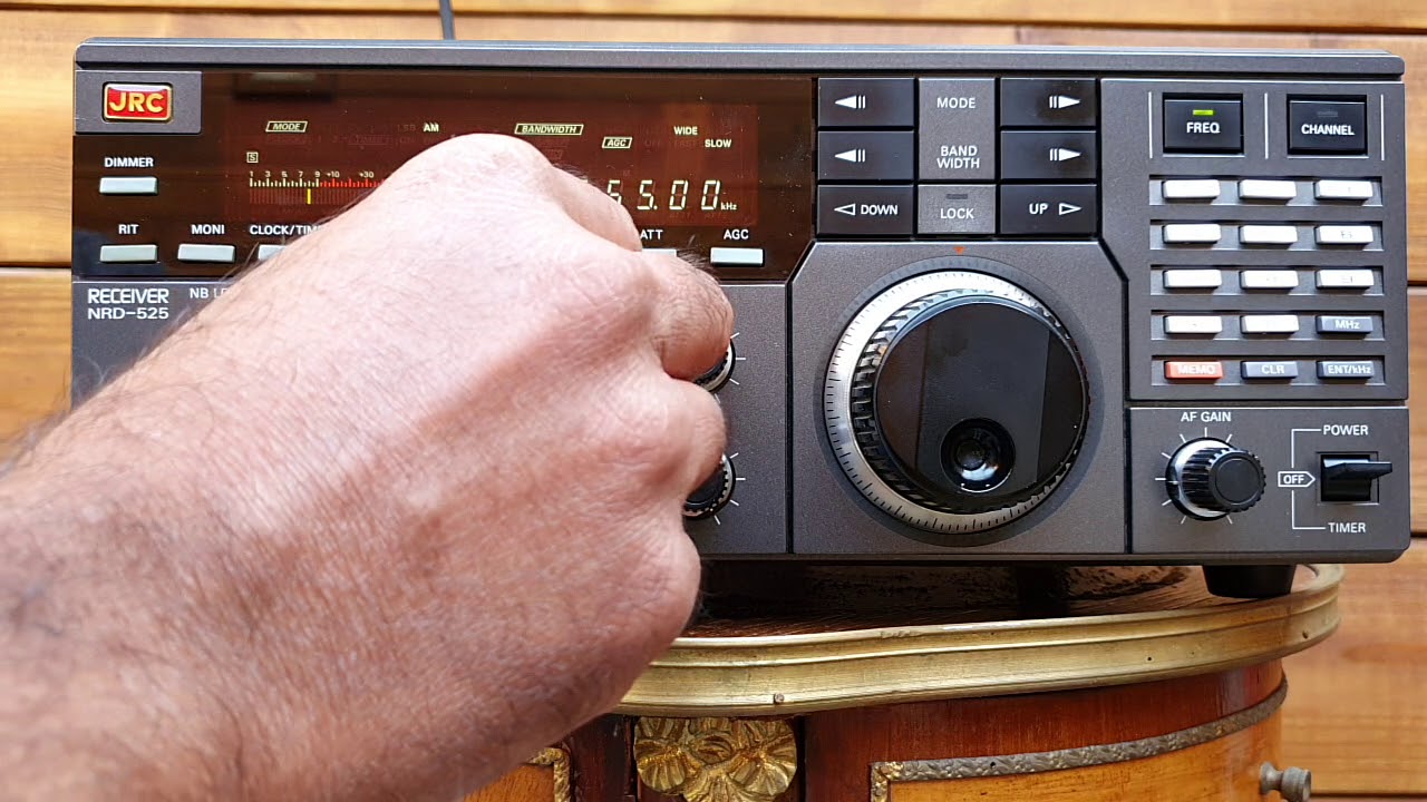JRC (Japan Radio Co, Ltd) Receiver model NRD-525 - YouTube