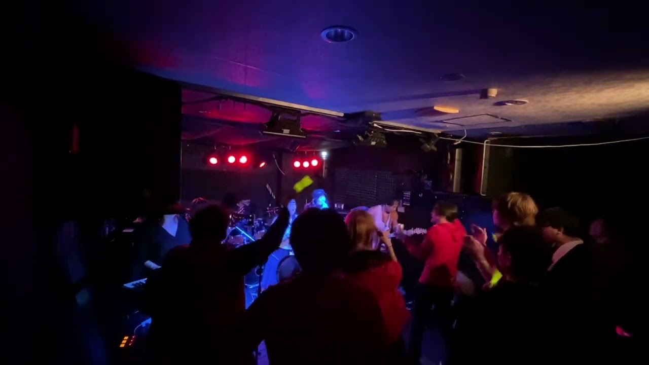パラレルワールド（from PARALLEL WORLD／成田昭次） - YouTube