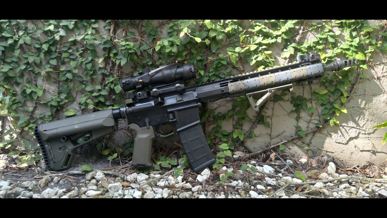 Trijicon ACOG 4X32 M4. (TA31RCO-M150CP) - YouTube