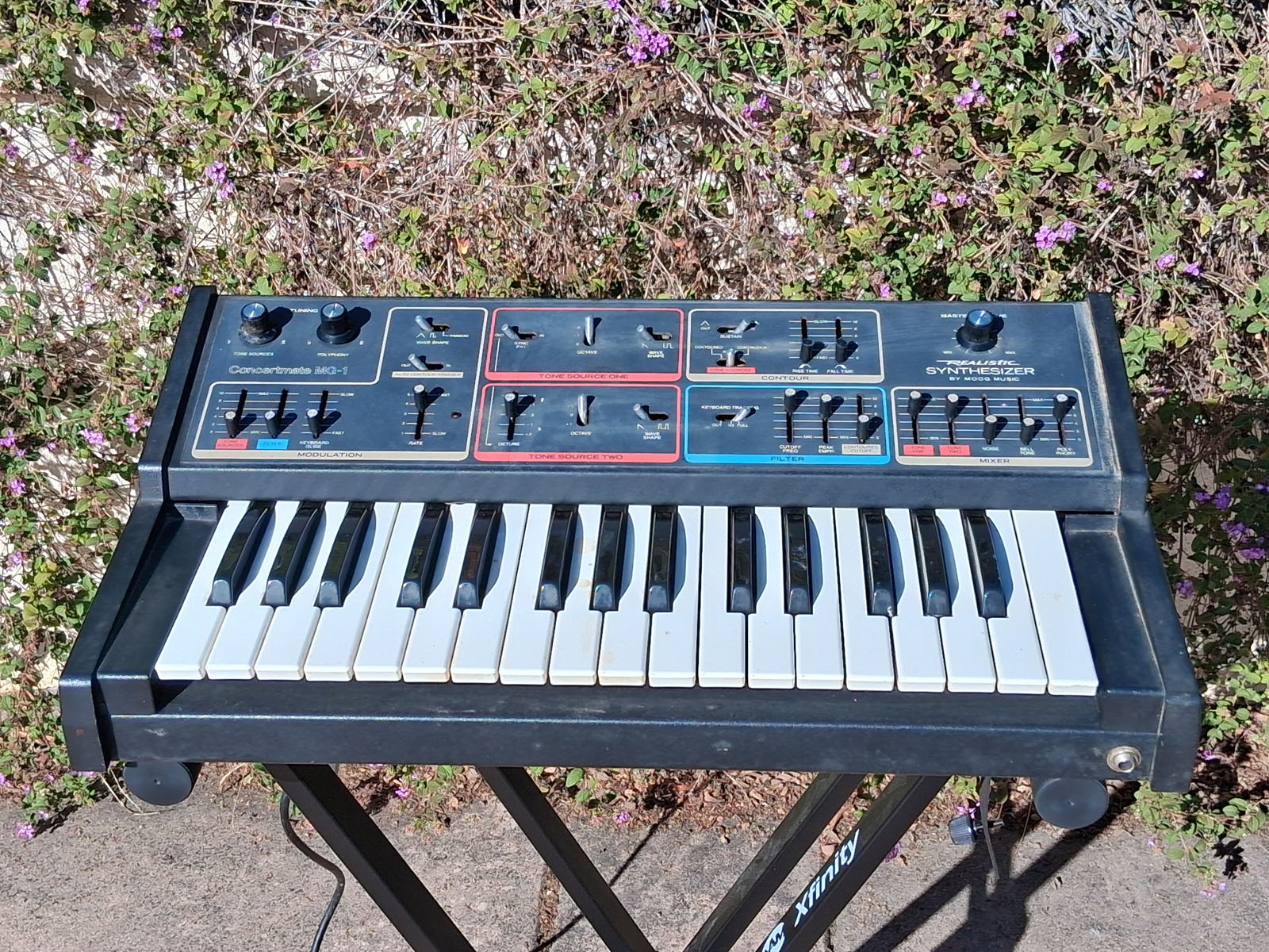 Vintage Moog MG-1 Analog Synthesizer Keyboard – Synthchaser