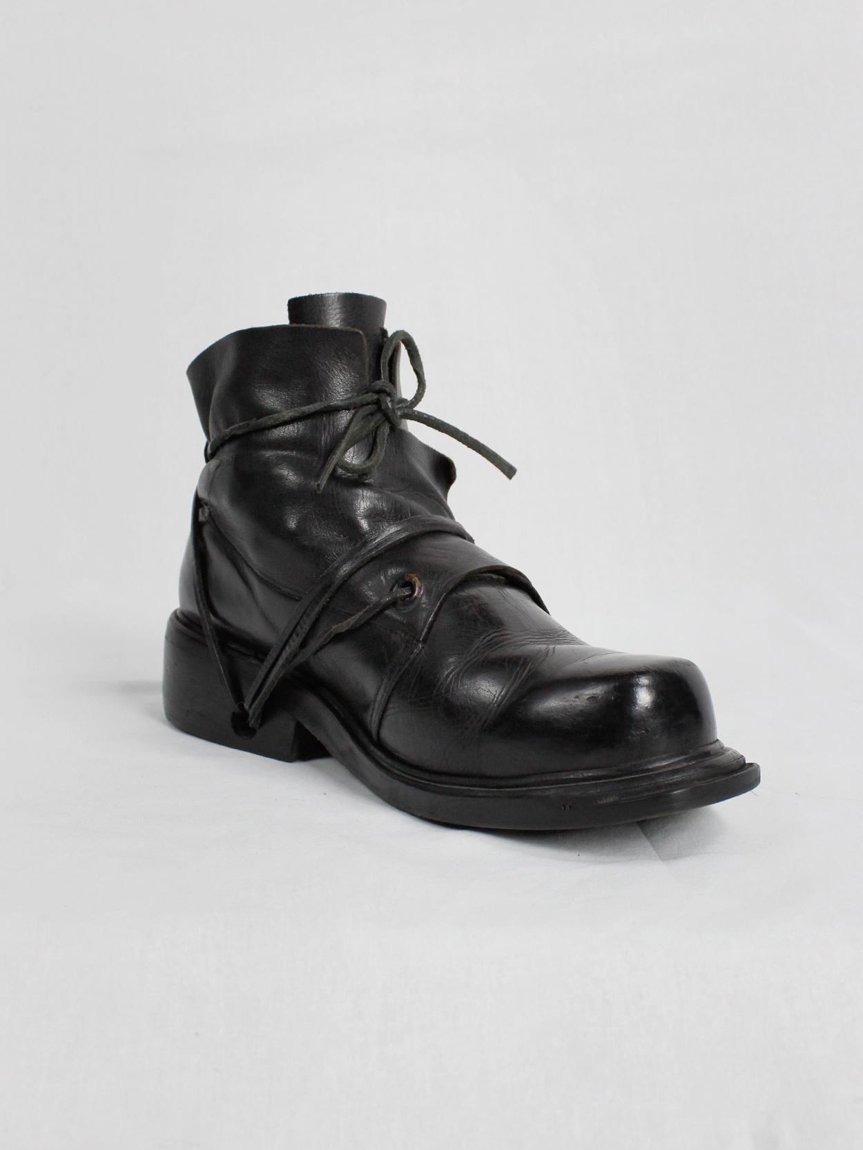 Dirk Bikkembergs black mountaineering boots with laces through the