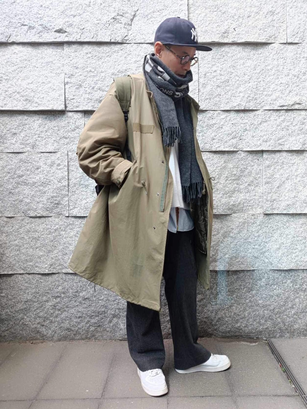 COMME des GARCONS SHIRTのマフラーを使った人気ファッション