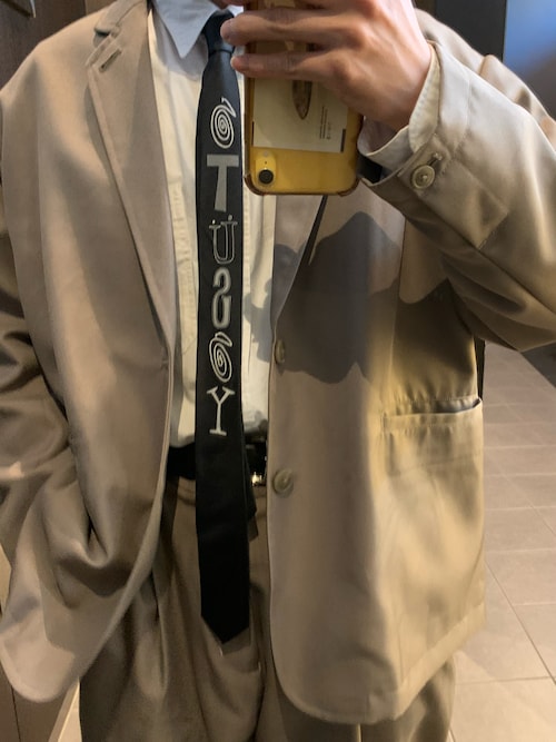 STUSSYのネクタイを使ったメンズ人気ファッションコーディネート - WEAR